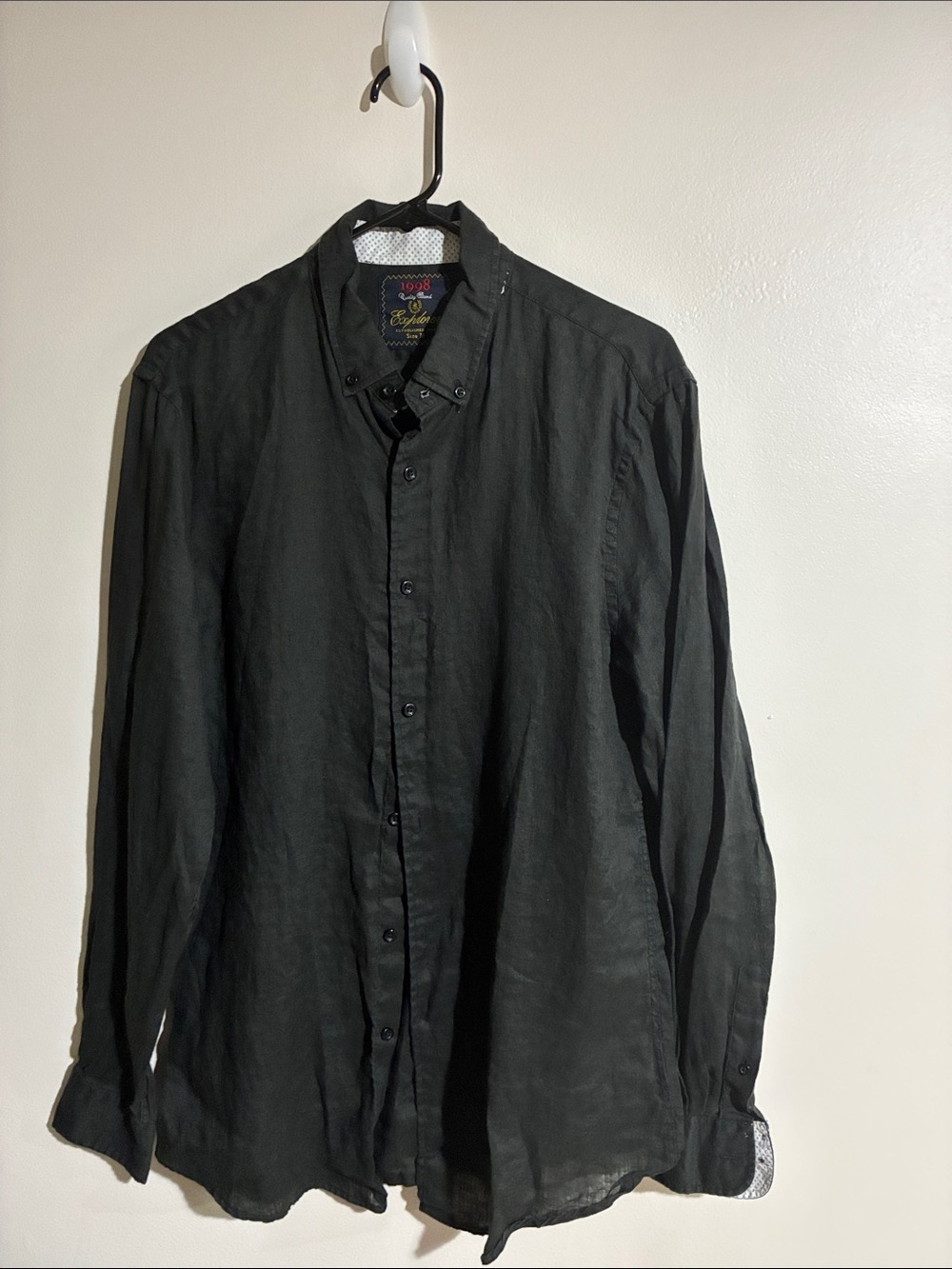 Explorer Men’s Charcoal Gray Long Sleeve Button Down Shirt Size M